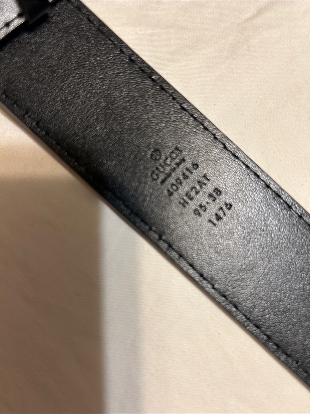 Gucci Black Leather Belt with Double G Silver-Tone Buckle - Picture 2 of 8